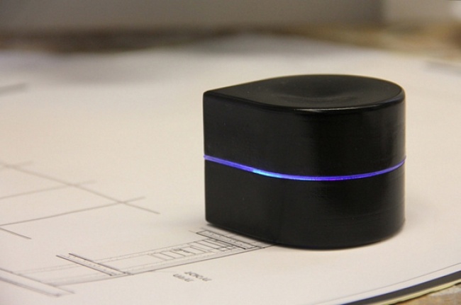 5. Зөөврийн мини принтер /Portable mini printer/
Израйлийн ZUtA компани нь халаасанд багтахаар хэмжээтэй принтерийг зохион бүтээжээ. Энэ нь ямар ч төрлийн зүйлийг хаана ч  хэвлэх боломжтой. Танд хэрэгтэй ганц зүйл бол үүнийг удирдах ухаалаг утас.