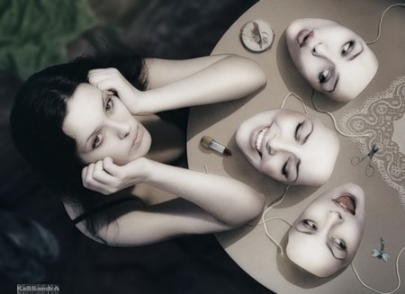 -Хүнтэй харилцахдаа, нүд рүү нь харж ярилцах нь, өөртөө итгэлтэй байдлыг тань харуулж, харцаараа харилцах боломж олгодог
-Инээмсэглэх нь хамгийн аятайхан харагдах арга. Хүмүүс аз жаргалтай, өөдрөг хүмүүст дуртай байдаг
-Бүх хүмүүстэй харилцаж хоёр гурван үг ч атугай солиход, эргэн тойрон дох хүмүүсийн сэтгэл санаа хангалуун болох процесс явагдаж та, аятайхан харагддаг гэнэ. Та хэн нэгнийг анхаарч анзааран харилцахад, түүнд аятайхан харагдаж эхэлдэг
-Ярилцах үедээ, цэх зөв зогсох нь таныг өөртөө итгэлтэй сайхан харагдуулна
-Бүх хүн магтаалд дуртай байдаг. Тиймээс, бусдад магтаалын үг хэлж байх, мөн тухайн хүнийг их чухал хүн маягаар хүлээж авахад, та, шууд л таалагдаж эхэлнэ
-Өөртөө хамгийн эвтэйхэн, таатай байхаар биеэ авч явах нь, таныг бусдад таалагдуулна. Бусдад таалагдахын тулд хэн нэгнийг дуурайж жүжиглэх хэрэгггүй
-Ямар нэг зүйл хийхдээ, бусад юу гэж бодох бол гэж бүү шанал 
-Өөрийн стиль хувцаслалтыг, өөртөө таалагдахаар тохируул. Чөлөөтэй, итгэлтэй биеэ авч явж байгаа байдал тань бүгдэд таалагдна. Улаан өнгийн хувцас эрчүүдэд таалагддаг гэнэ
-Эрэгтэйчүүдийн хамгийн түрүүнд хардаг зүйл эмэгтэй хүний уруул байдаг гэнэ. Тиймээс, уруулаа хэт бараан биш өнгөөр, зохимжтой бол улаанаар будах нь сайхан харагдуулж дур булаадаг байх нь

